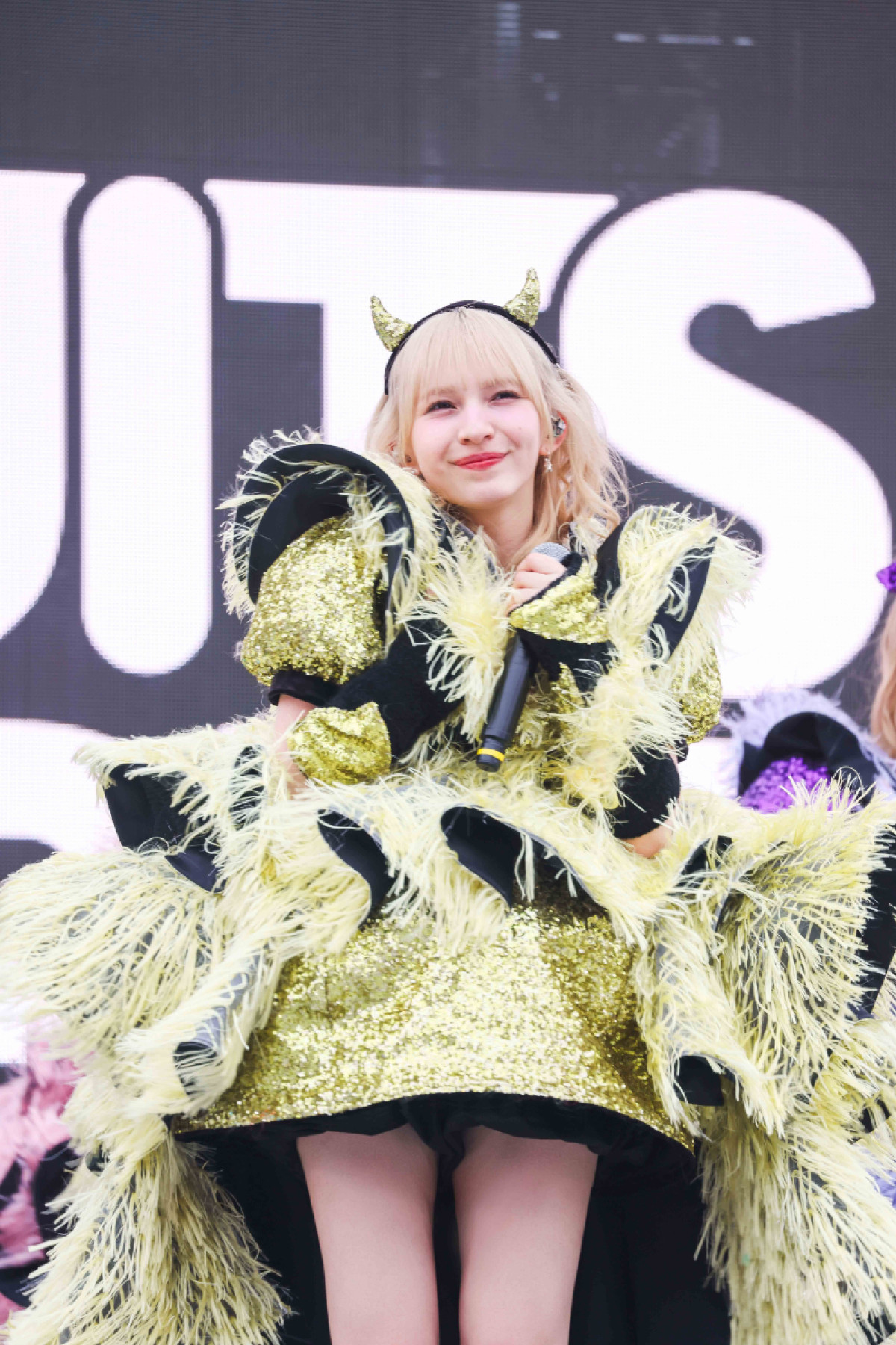 20260209_FRUITS ZIPPER