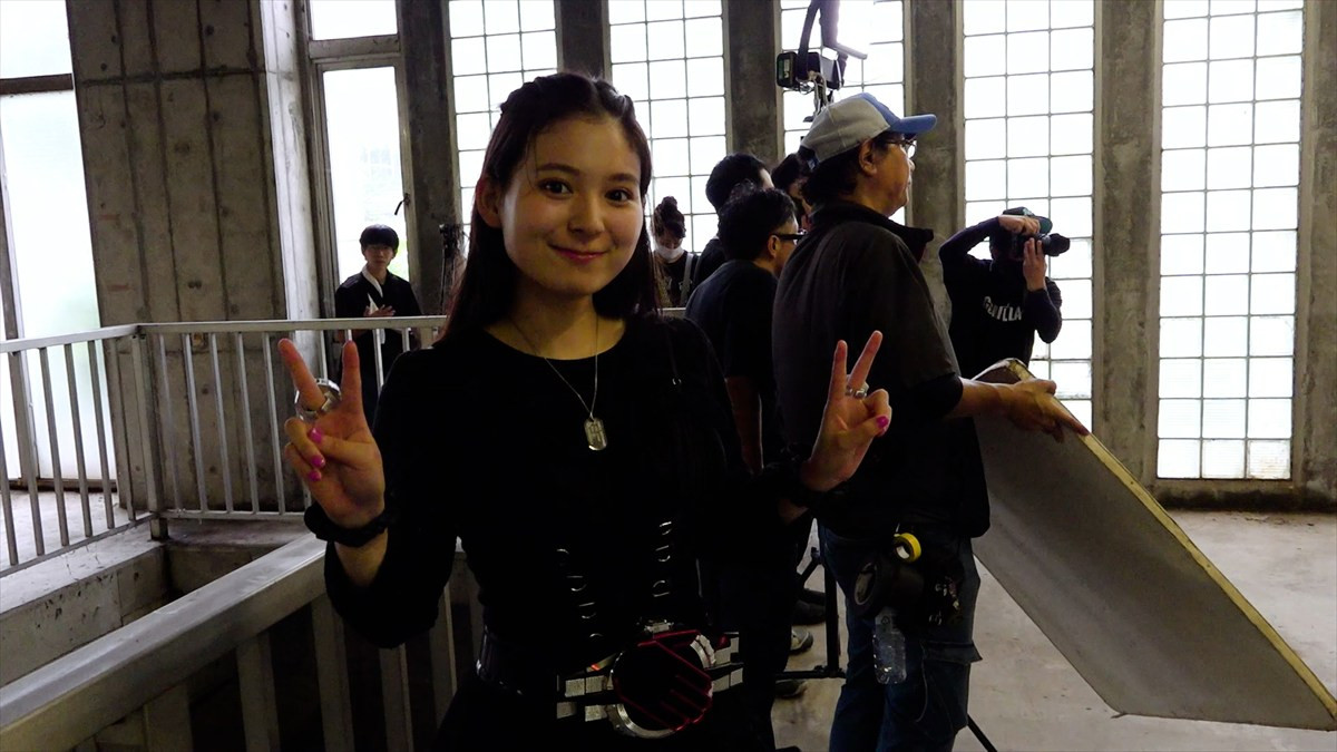 TTFCオリジナル『仮面ライダーアインズ』舞台裏を映すメイキングが2.22配信決定　癒やしのオフショットも満載