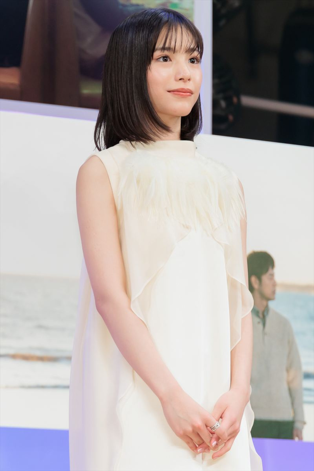 綾瀬はるか、実話を基にした主演作の試写で号泣「ズビズビで帰りました」