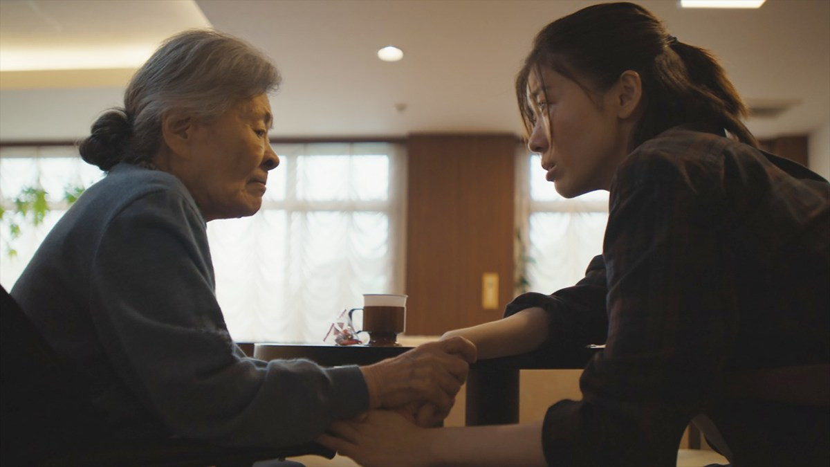 高橋一生主演『ラプソディ・ラプソディ』から登場人物たちを切りとった新場面写真が解禁