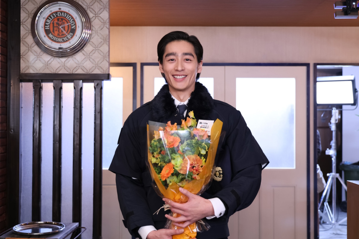 ドラマ『ラムネモンキー』反町隆史、大森南朋、津田健次郎らがクランクアップ「素晴らしい作品に出来た」