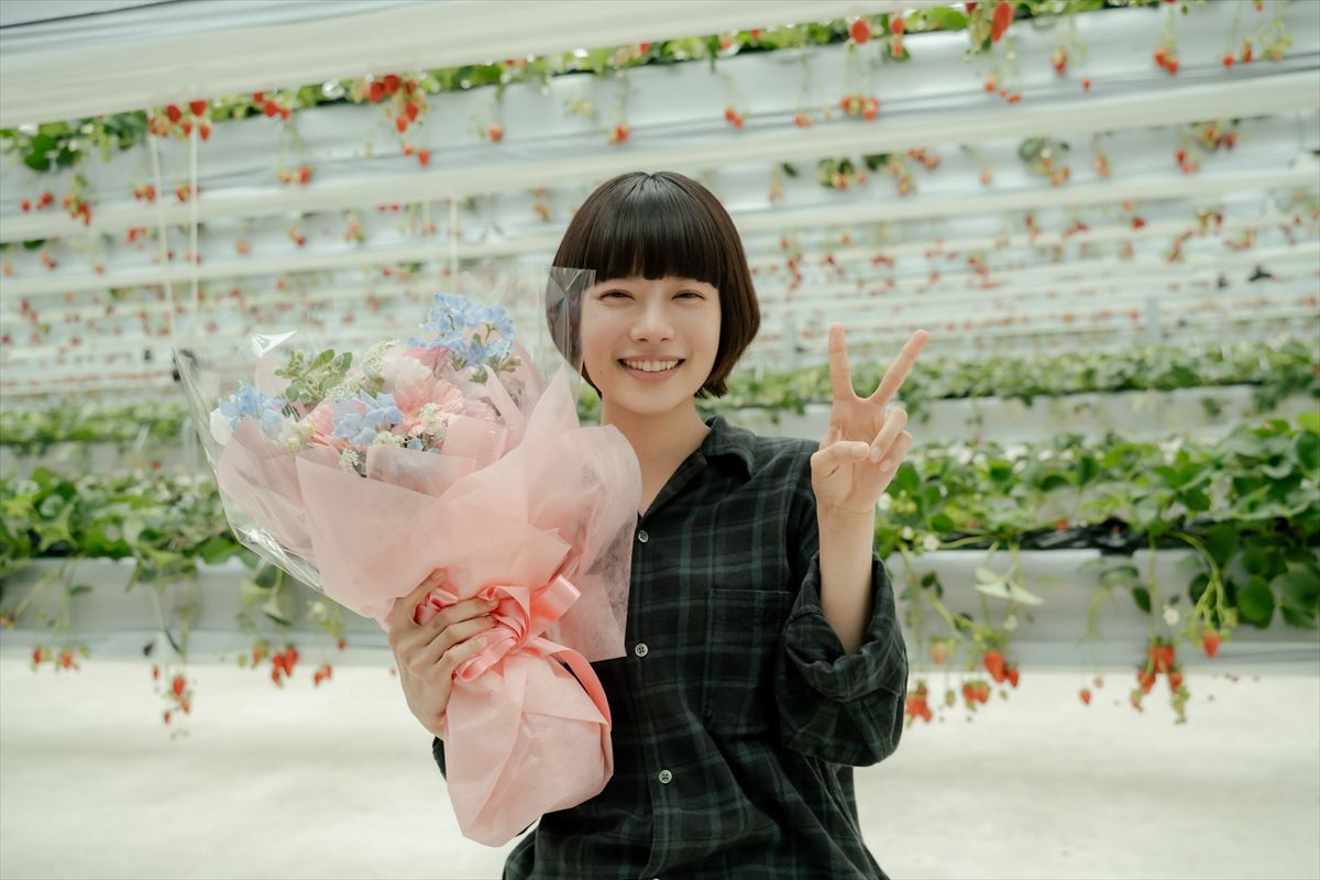 ドラマ『冬のなんかさ、春のなんかね』クランクアップを迎えた杉咲花