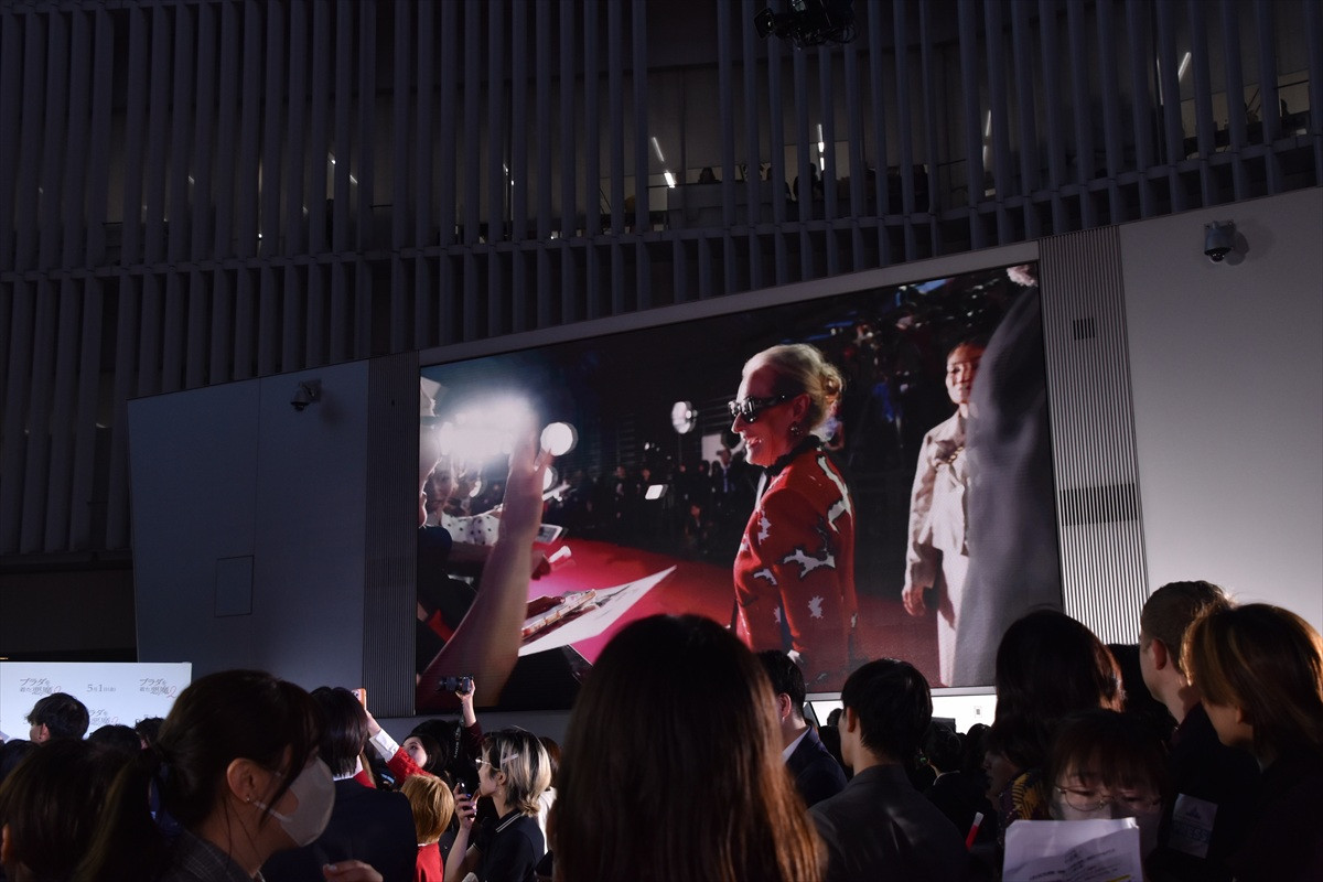 アン・ハサウェイ＆メリル・ストリープ、美スタイル＆神対応で魅了　奇跡の2ショット来日を振り返り