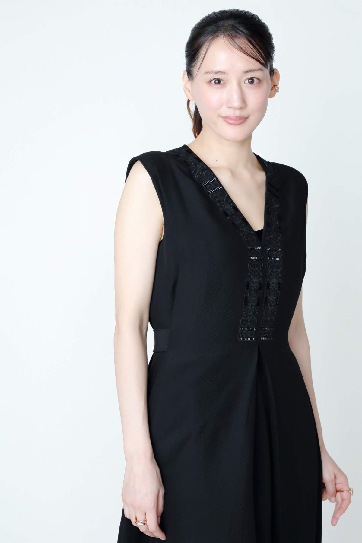 綾瀬はるか＆妻夫木聡、初対面から20年超　夫婦役での共演で改めて気づいたお互いの魅力