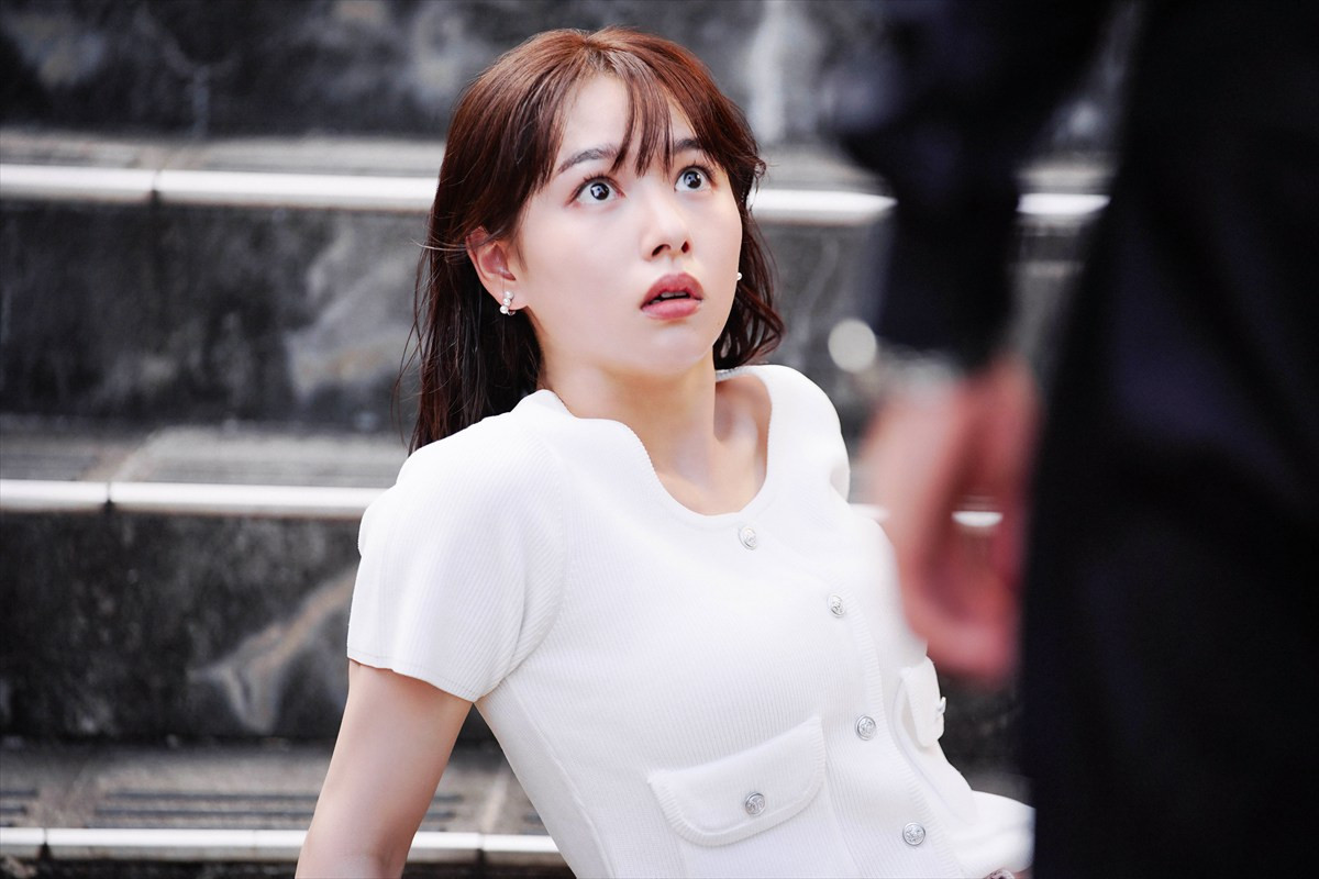 映画『死神バーバー』岡部大、平井亜門ら18名の追加キャストが発表　場面写真も解禁に