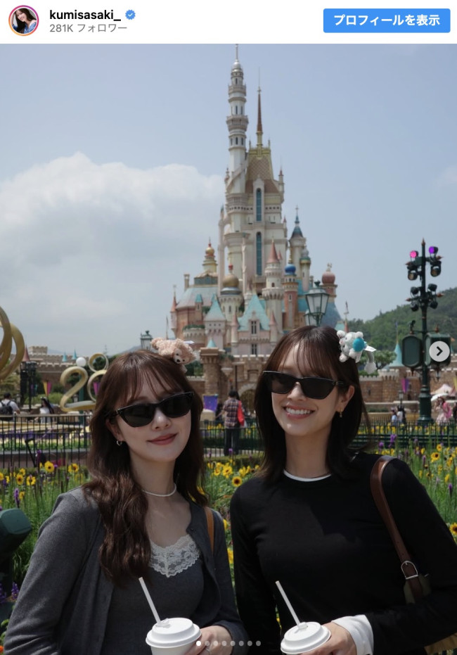 元日向坂46・加藤史帆＆佐々木久美、香港ディズニー満喫　※「佐々木久美」インスタグラム