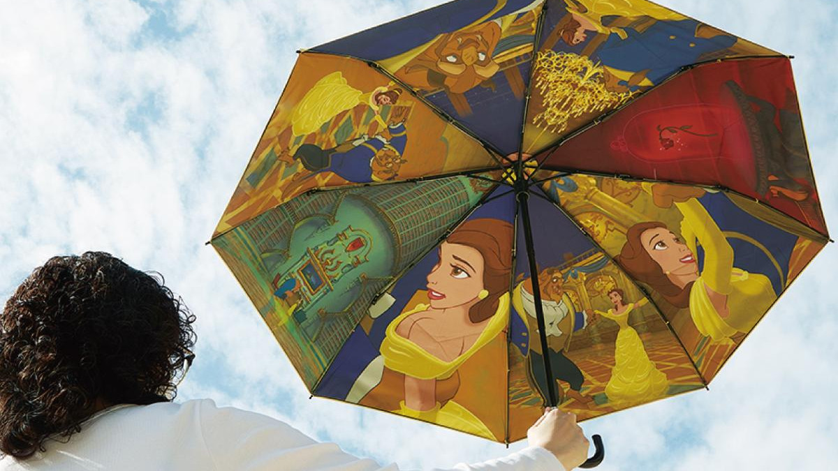 ディズニー「晴雨兼用折りたたみ傘」が登場！ 映画の名シーンや
