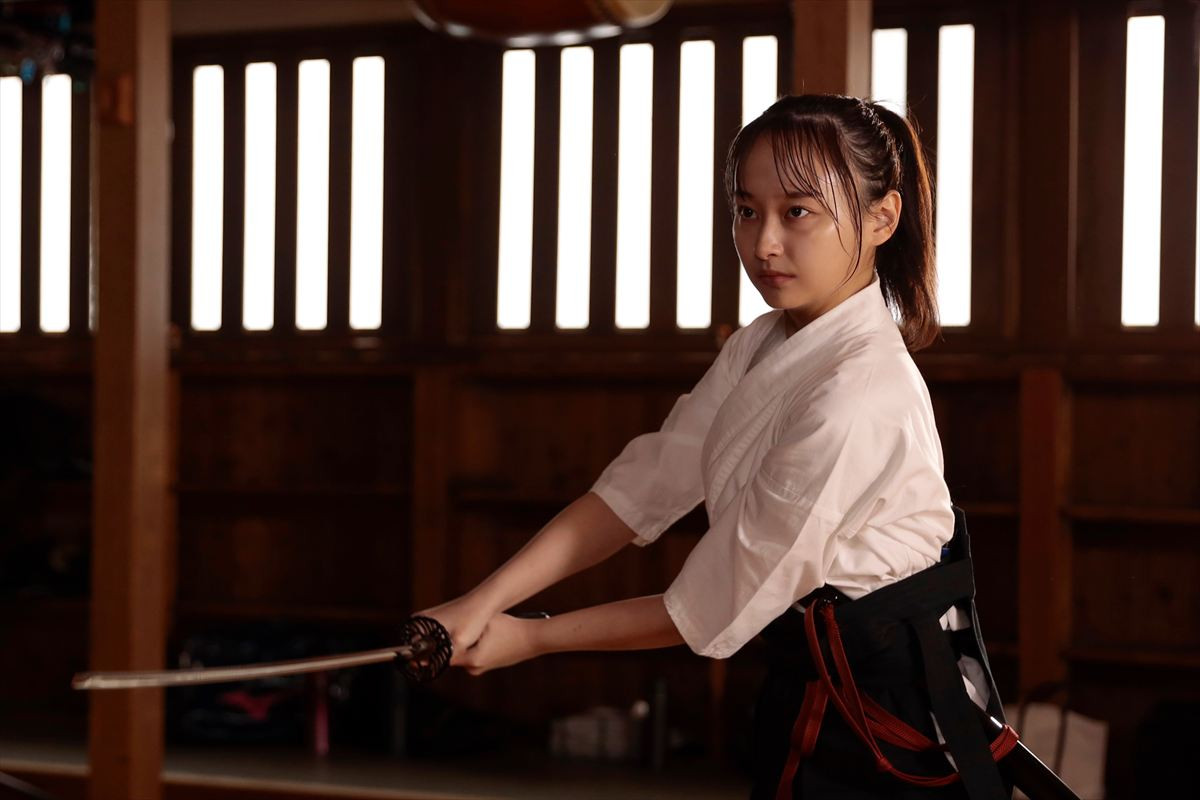 『未解決の女』シーズン3初回に鶴見辰吾＆影山優佳がゲスト出演！　捜査の鍵握る重要人物を熱演