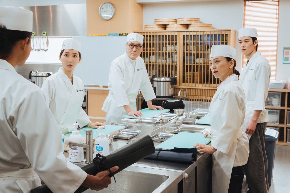 『時すでにおスシ!?』第4話　“みなと”永作博美、ある後悔のことを思い出す