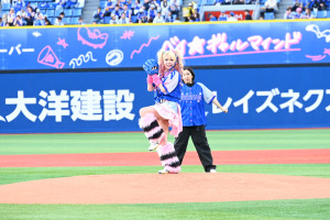 『YOKOHAMA GIRLS☆FESTIVAL 2026 Supported by 横濱ハーバー』のセレモニアルピッチに登場したエルフ