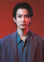 舞台『Yerma イェルマ』に出演する渡邊圭祐