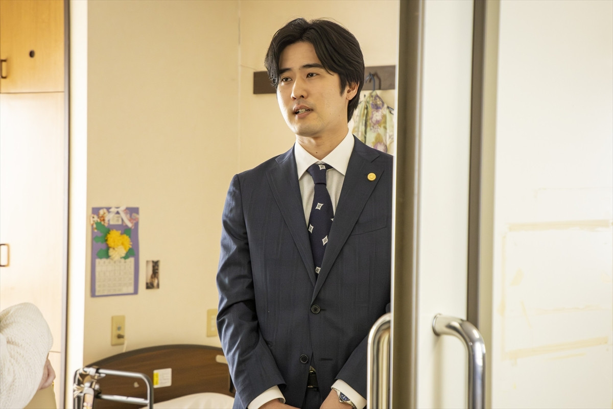 『銀河の一票』第3話 “茉莉”黒木華、“あかり”野呂佳代も知らないスナックの“秘密”を聞く