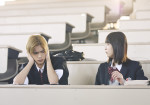 山口飛鳥（高橋恭平）、篠原皐（高橋ひかる）　映画『山口くんはワルくない』場面写真