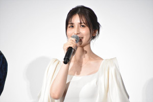 映画『ラブ≠コメディ』完成披露試写会に登壇した長濱ねる