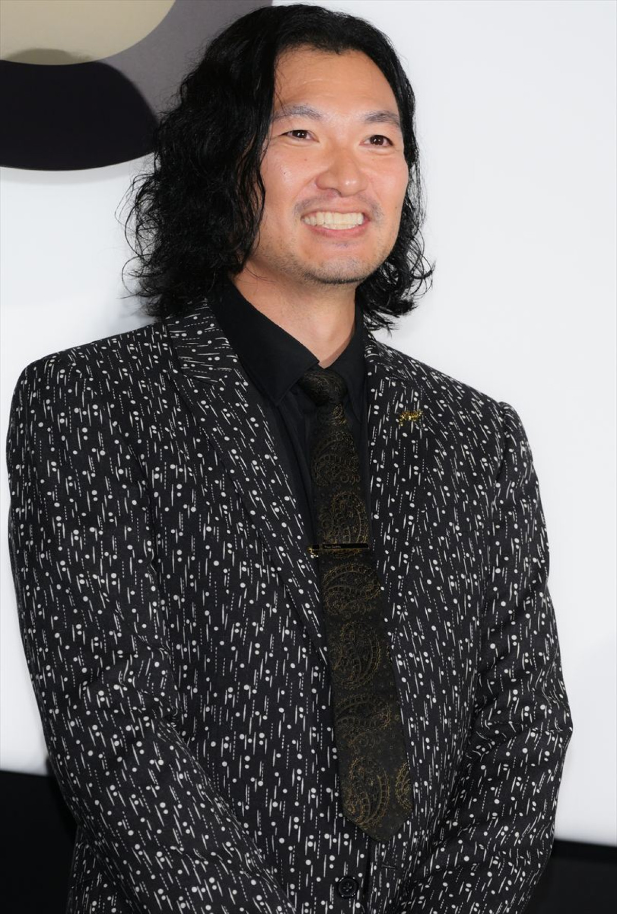 宮舘涼太、大事なところで噛み赤面　本木雅弘が優しくフォロー