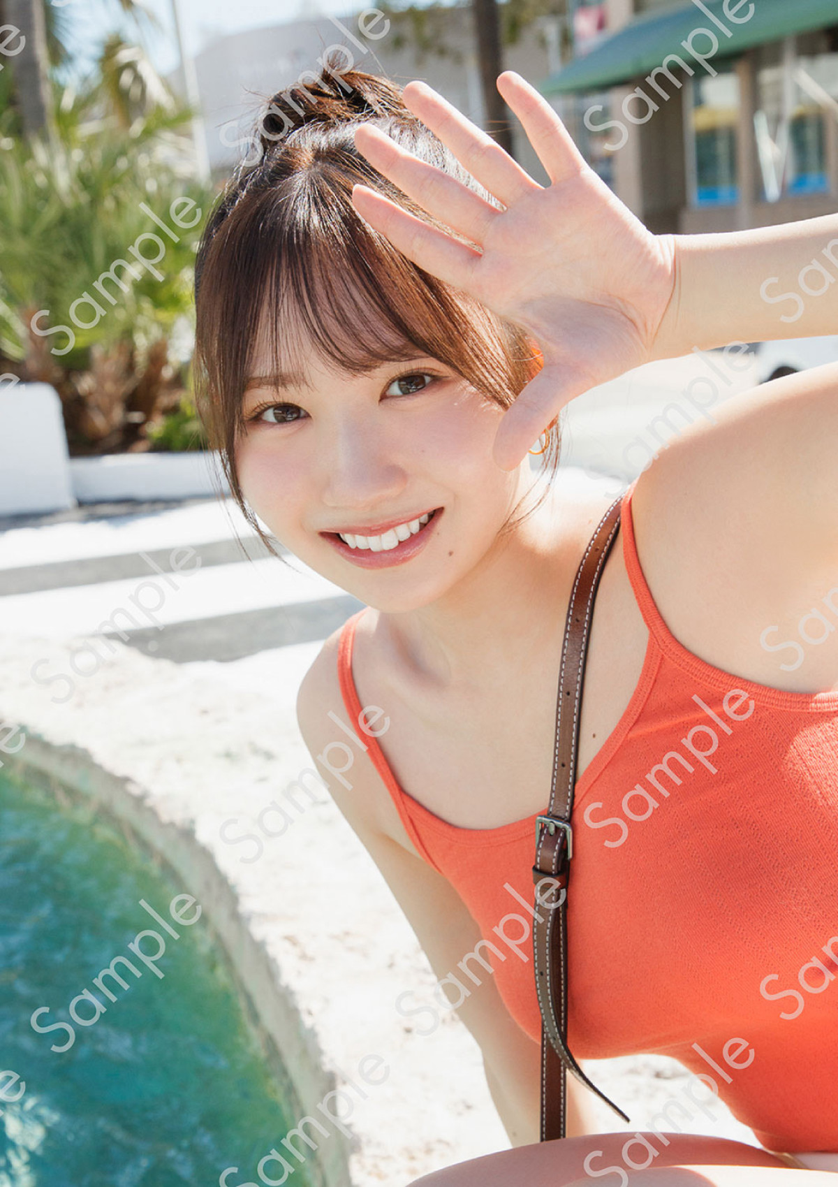 日向坂46藤嶌果歩、プク顔から凛とした表情まで！　1st写真集『果実の歩幅』書店別特典ビジュアル解禁