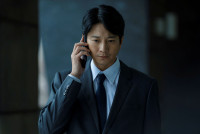 『連続ドラマW　MR ‐医薬情報担当者‐』主演の向井理