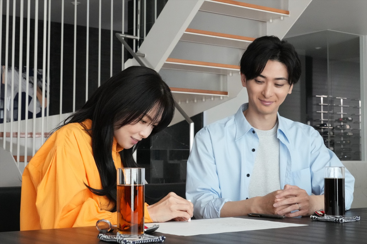 田中麗奈×古川雄大『親愛なる夫へ』狂愛あふれるポスター＆第1話場面写真解禁　博多華丸の出演決定