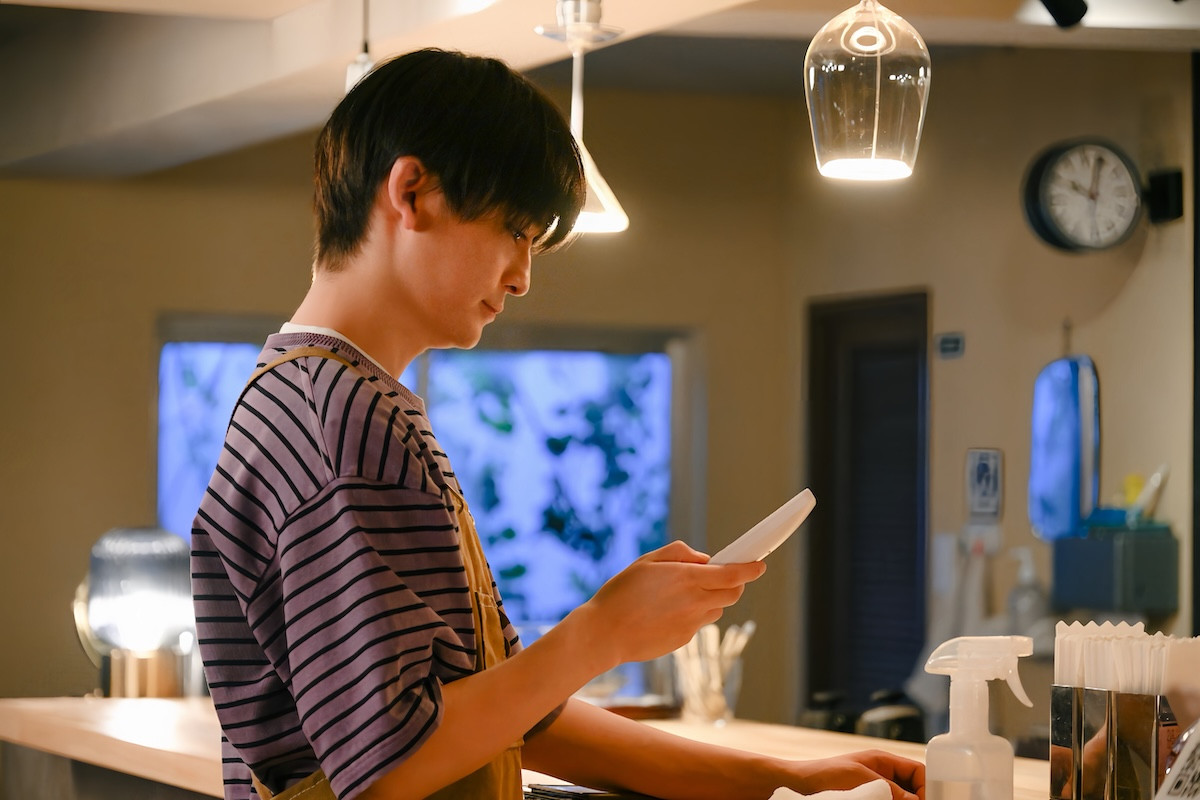 『Ｔシャツが乾くまで』第4話 “咲子”蒼井優、“充”松山ケンイチの携帯から新たな手がかりを発見
