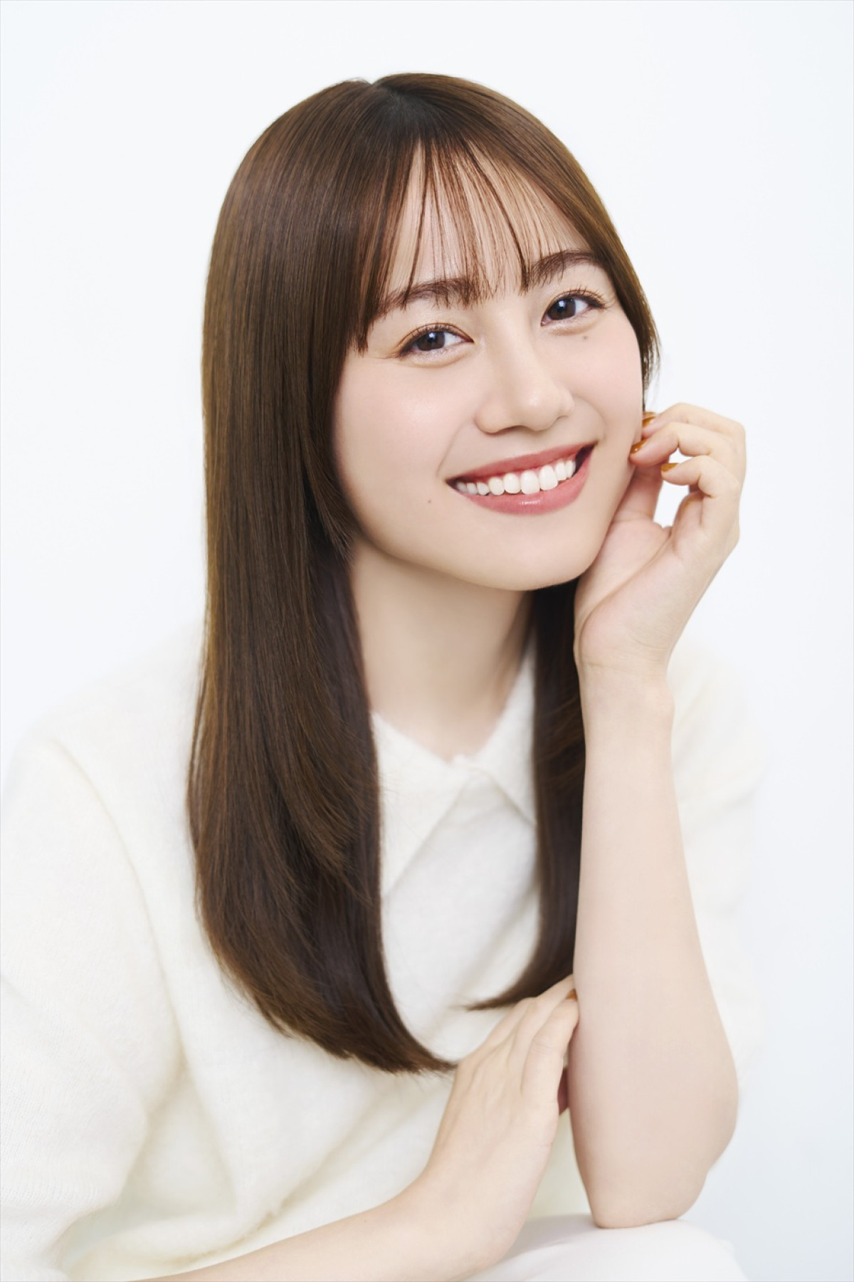 アニメ『カグラバチ』ヒナオ役に伊藤美来、鏡凪シャル役に根本京里　キャラPV解禁