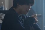 映画『シャドウワーク』場面写真　薫（奈緒）