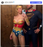 シドニー・スウィーニー、ワンダーウーマンのコスプレ披露　※「シドニー・スウィーニー」Instagram