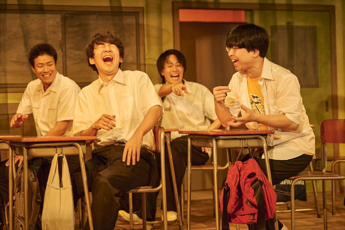 アナログスイッチ『転校生は、かぐや』開幕！　さえない男子高校生たちのもとに“月人”の少女が