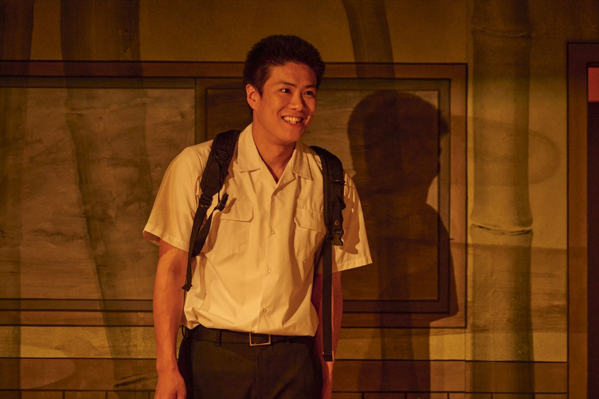 アナログスイッチ『転校生は、かぐや』開幕！　さえない男子高校生たちのもとに“月人”の少女が