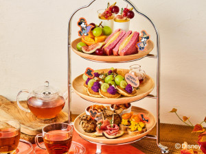 ディズニーカフェに“ハロウィーン限定メニュー”登場へ！　グッズ付きアフタヌーンティーセットなど展開