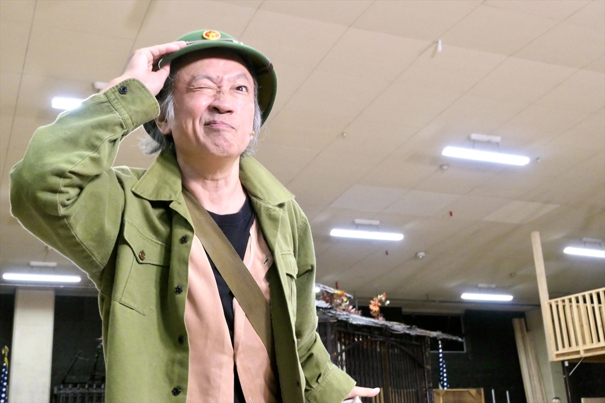「昔からいるみたいに違和感がない」「面白すぎ」稽古場の桐山照史を駒田一＆東山義久が絶賛！／『ミス・サイゴン』稽古場レポート