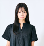 舞台『ひといきれ』に出演する林祐衣