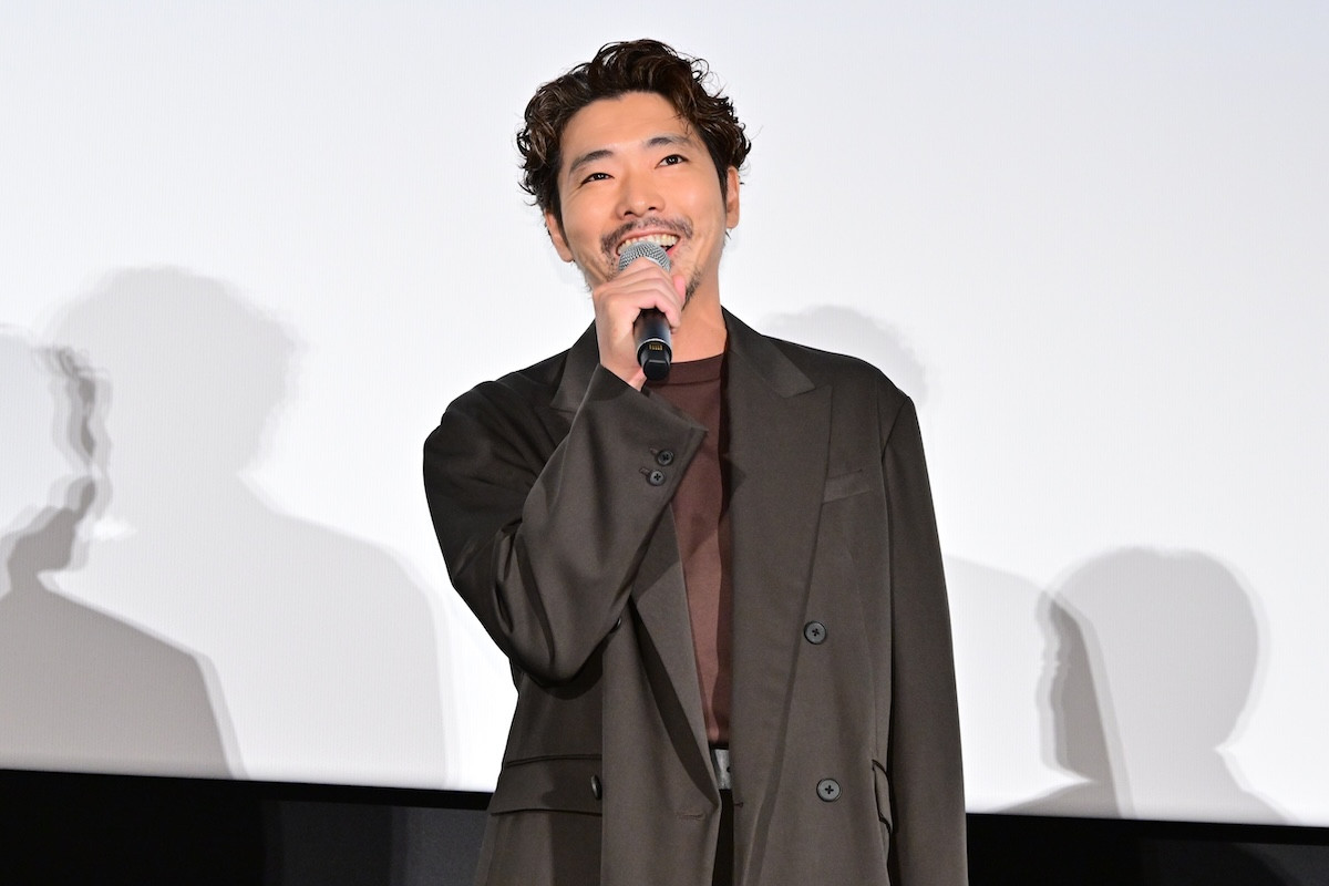  松村北斗、原作・東野圭吾さんからの絶賛に喜び　今田美桜は「驚きすぎて…」＜『白鳥とコウモリ』公開前夜祭＞