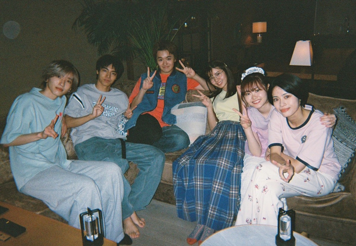 道枝駿佑×安斉星来『うるわしの宵の月』“写ルンです”撮影の貴重オフショット公開　本気の恋を詰めこんだエモいPVも