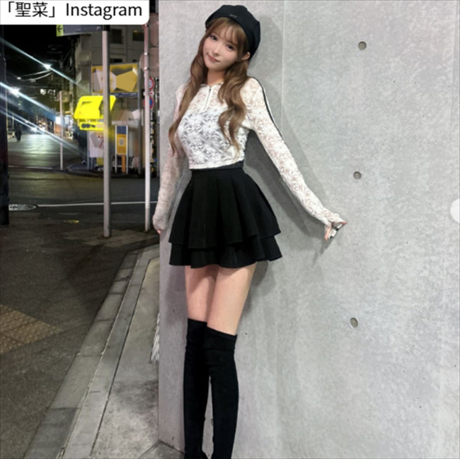 聖菜、ソロショット　※「聖菜」Instagram