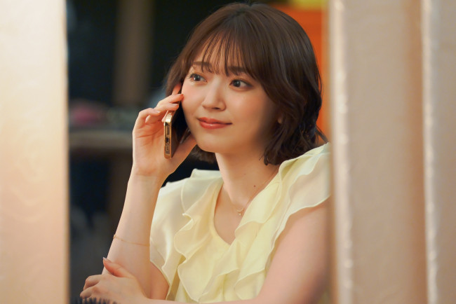 ドラマ『もうパパ！』に出演する鈴木愛理