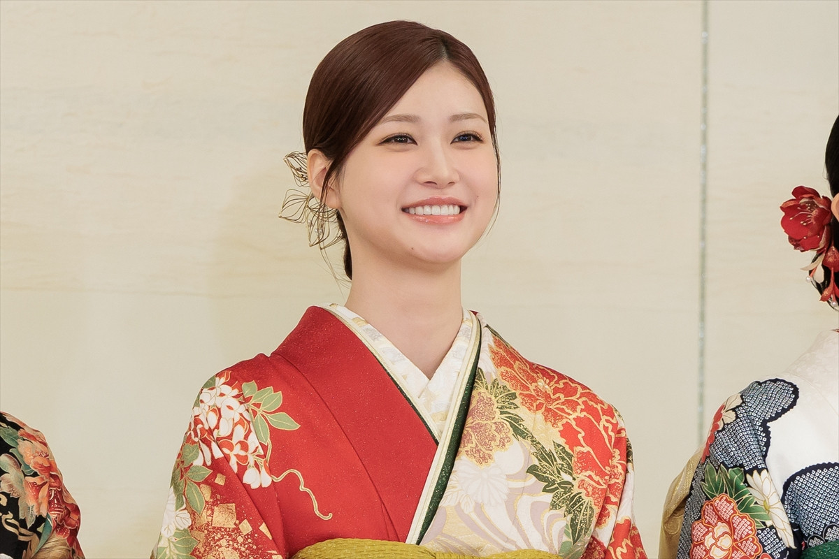 生見愛瑠「『見ない日ないね』と言われる人になりたい」　高石あかり、上坂樹里らエイベックス所属タレントと晴れ着お披露目