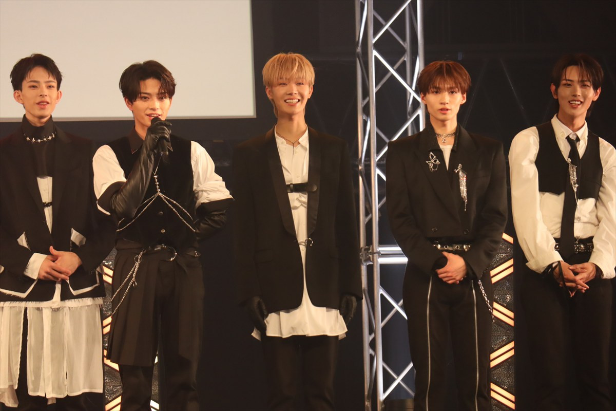 中村倫也、『DREAM STAGE』でプロデュースするNAZE＆ライバルグループのパフォーマンスに感動！ 「もう親目線ですね」