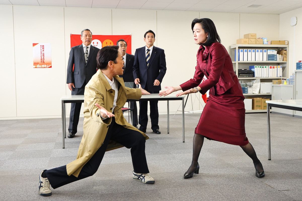 『不適切にもほどがある！』SP 朝ドラ共演者の濃厚ラブシーンにツッコミ続々「濃い絵面」「複雑すぎるw」