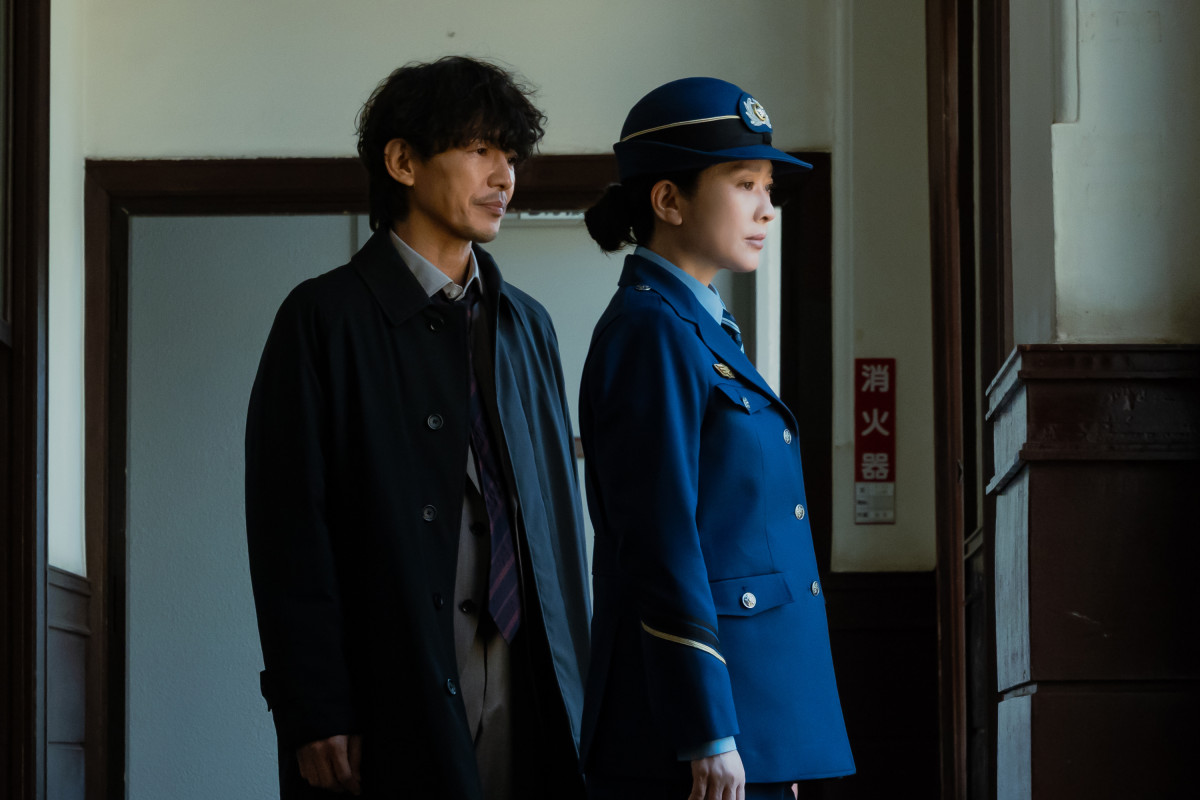 篠原涼子が厳格な女刑務官に！　予測不能な脱獄サスペンス『パンチドランク・ウーマン』今夜スタート