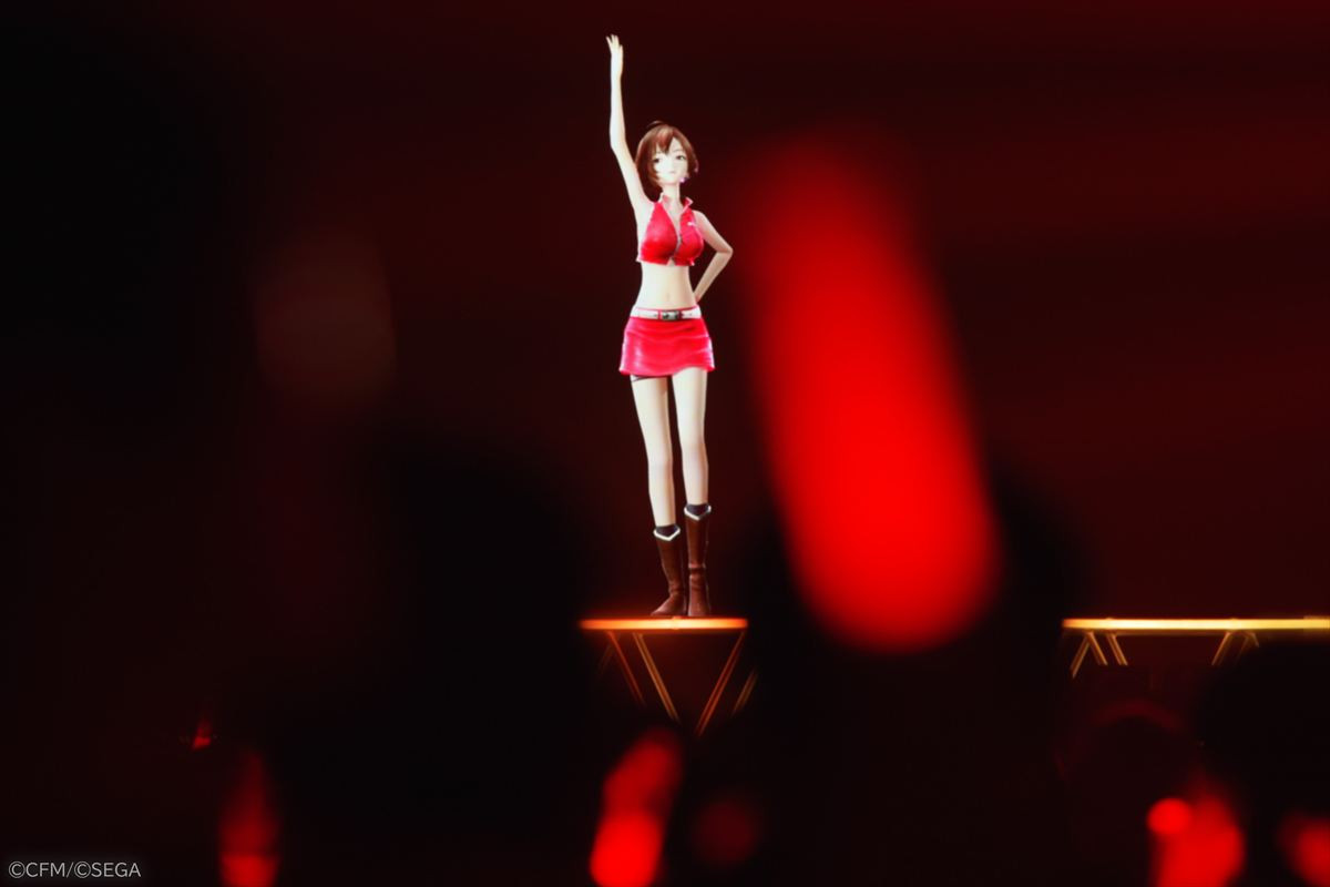 【ライブレポート】圧倒的没入感！　初音ミクがローソン50周年を祝う“ローソンミクライブ”で観る者を世界観に引き込む 