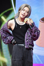 映画『スペシャルズ』公開直前イベントに登壇した中本悠太