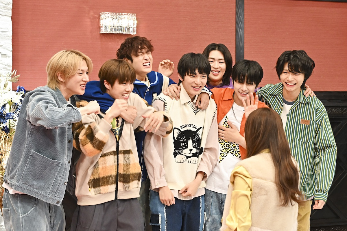 『DREAM STAGE』“吾妻”中村倫也、顎クイ→指トントンにネット悶絶「バカメロい」「ニマニマしちゃう」