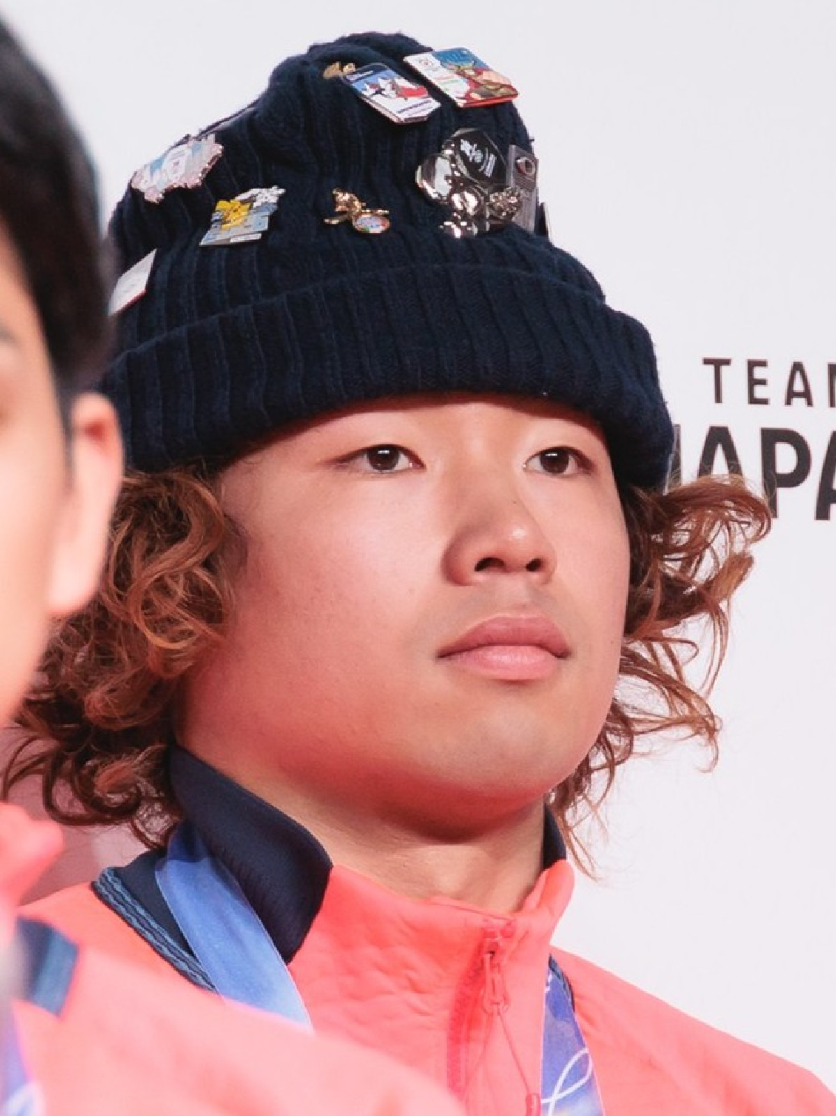 “りくりゅう”三浦璃来＆木原龍一「しばらくは好きなものを食べたい」　激闘終えメダリストたちが帰国