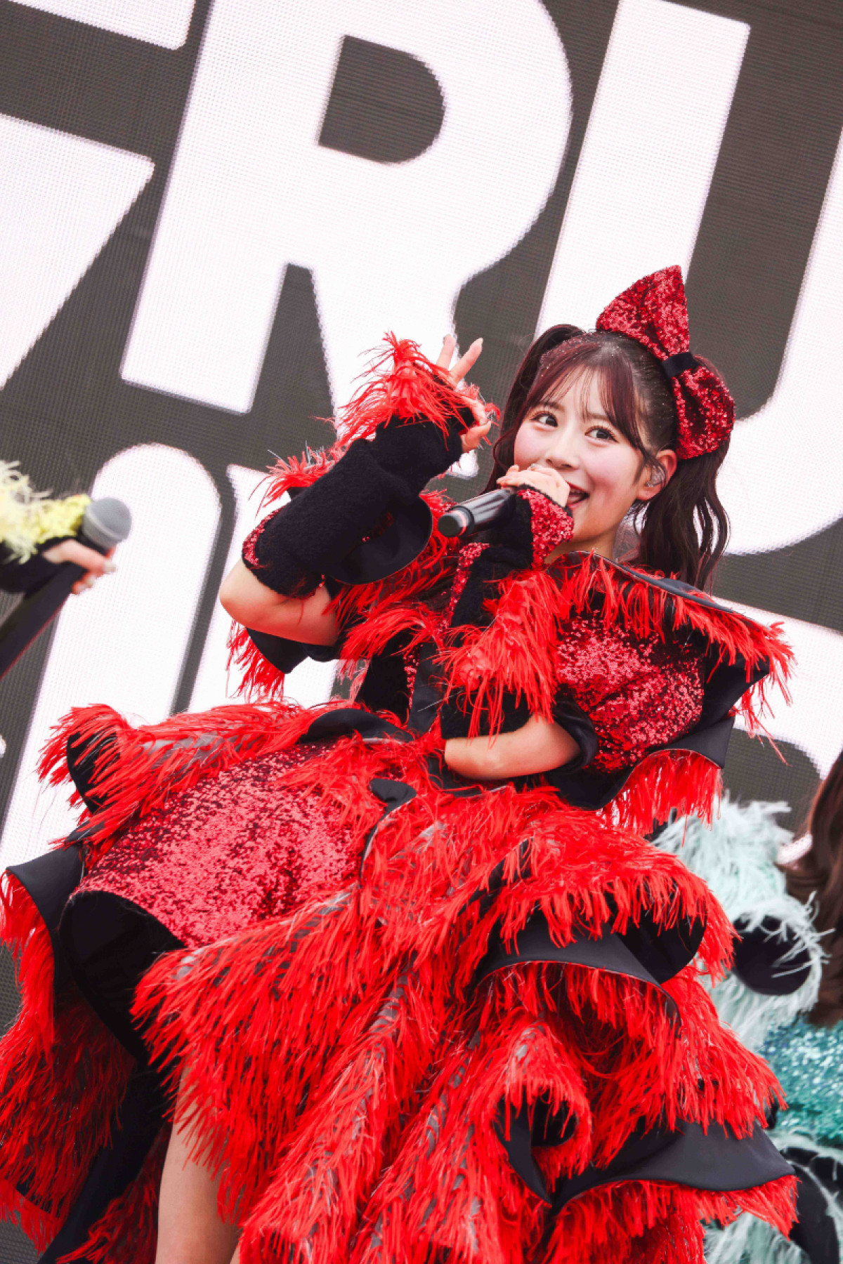 20260209_FRUITS ZIPPER