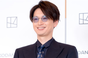 『アイドル経営者』発売記念会見に登壇したSUPER EIGHT・大倉忠義