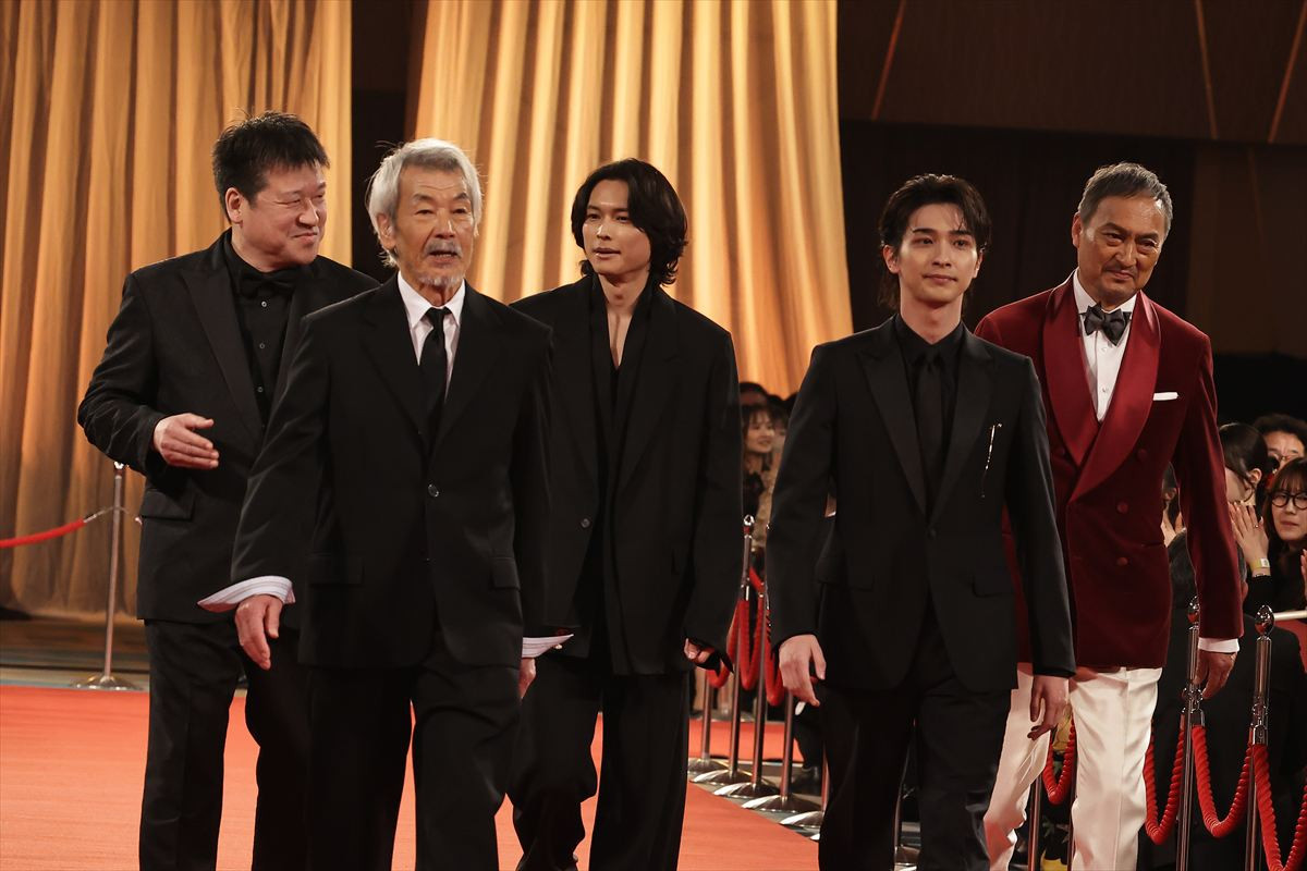 【フォト集】＜第49回日本アカデミー賞＞レッドカーペットに豪華俳優陣が集結！
