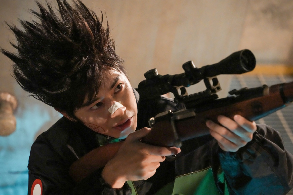 目黒蓮主演『SAKAMOTO DAYS』新場面写真解禁　驚異的再現度ビジュアル＆激しいバトルシーン