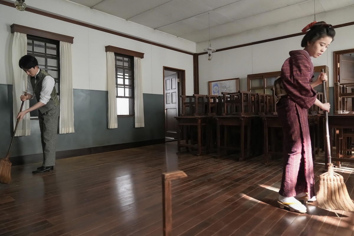 『ばけばけ』スピンオフ第2話 “サワ”円井わん＆“庄田”濱正悟、周囲の思惑もどこ吹く風