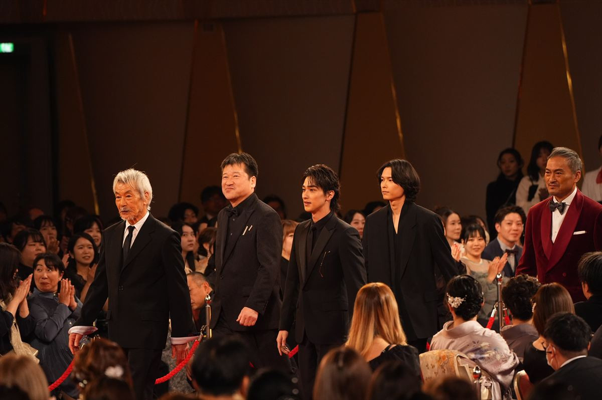 【フォト集】＜第49回日本アカデミー賞＞レッドカーペットに豪華俳優陣が集結！
