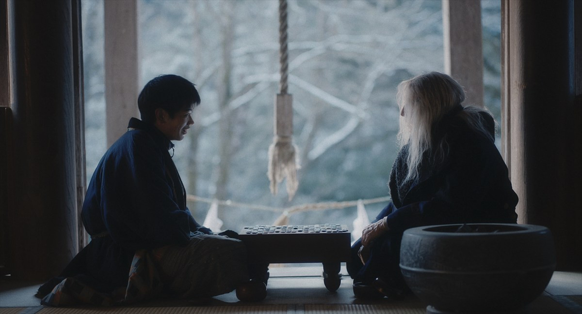 『脛擦りの森』高橋一生「映画としての見え方が一段上がった」神秘的な土地の息遣い感じる場面写真解禁